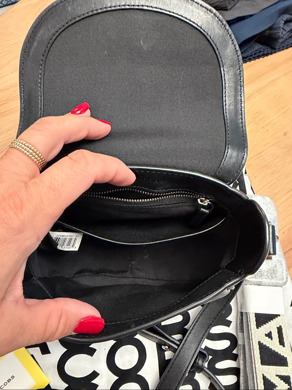 Marc Jacobs J Marc small Black Leather Saddle Crossbody with Signature Badge - Picture 2 of 5